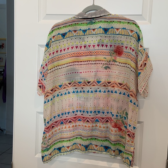 Colorful Women’s Johnny Was Rayon Short Sleeved Shirt Sz m - Picture 5 of 8